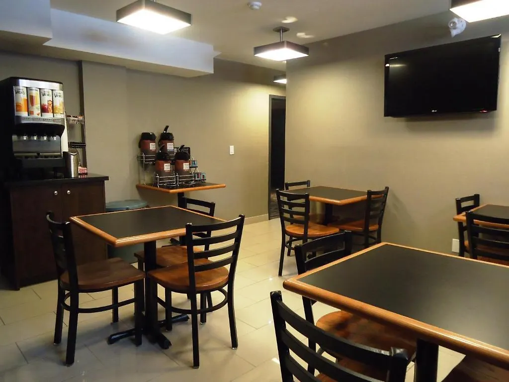 Comfort Inn Toronto City Centre 3*,  קנדה