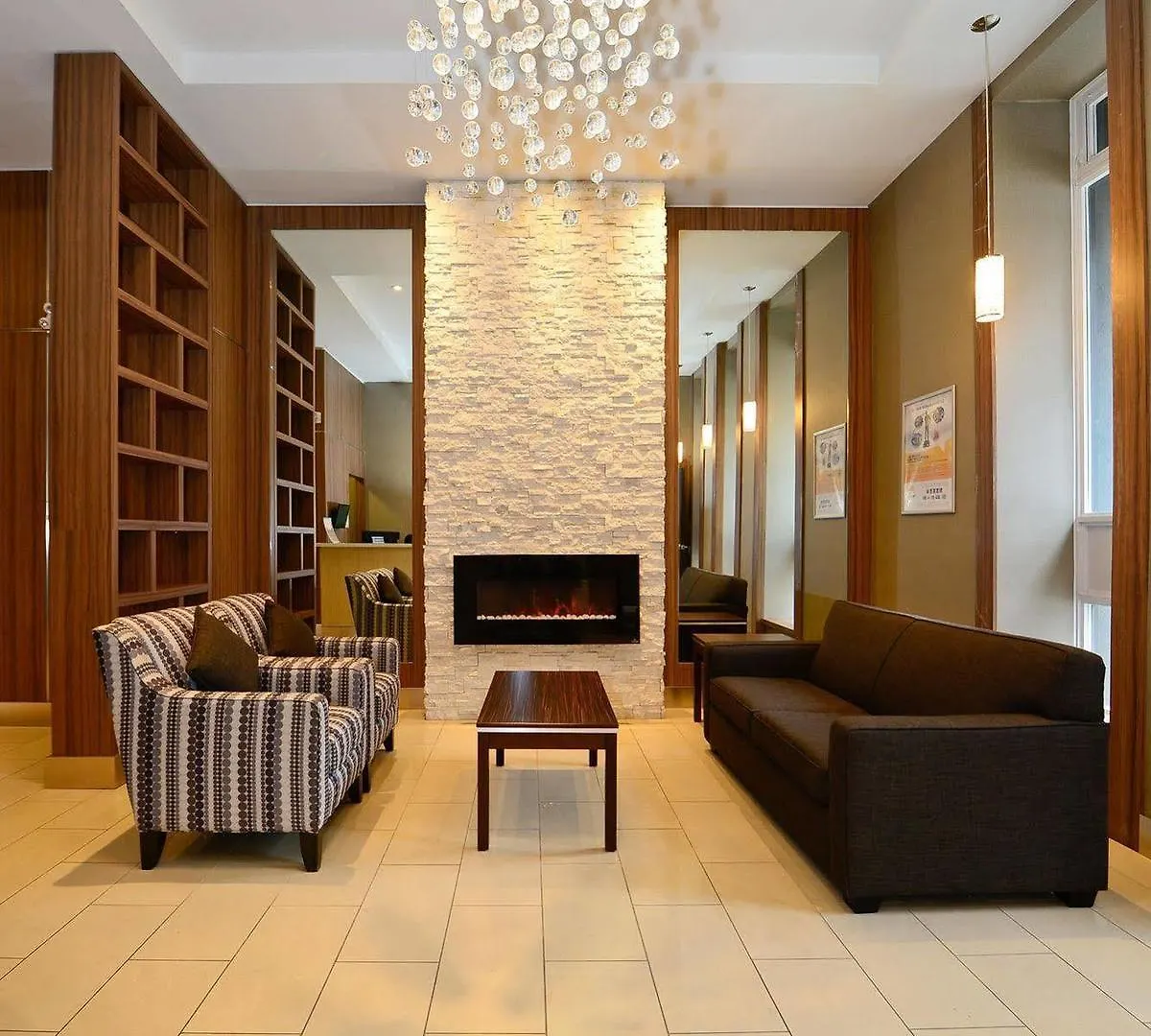 Comfort Inn Toronto City Centre מלון