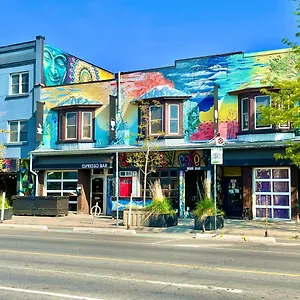 Guest house The Only Backpacker's (adults Only), Toronto