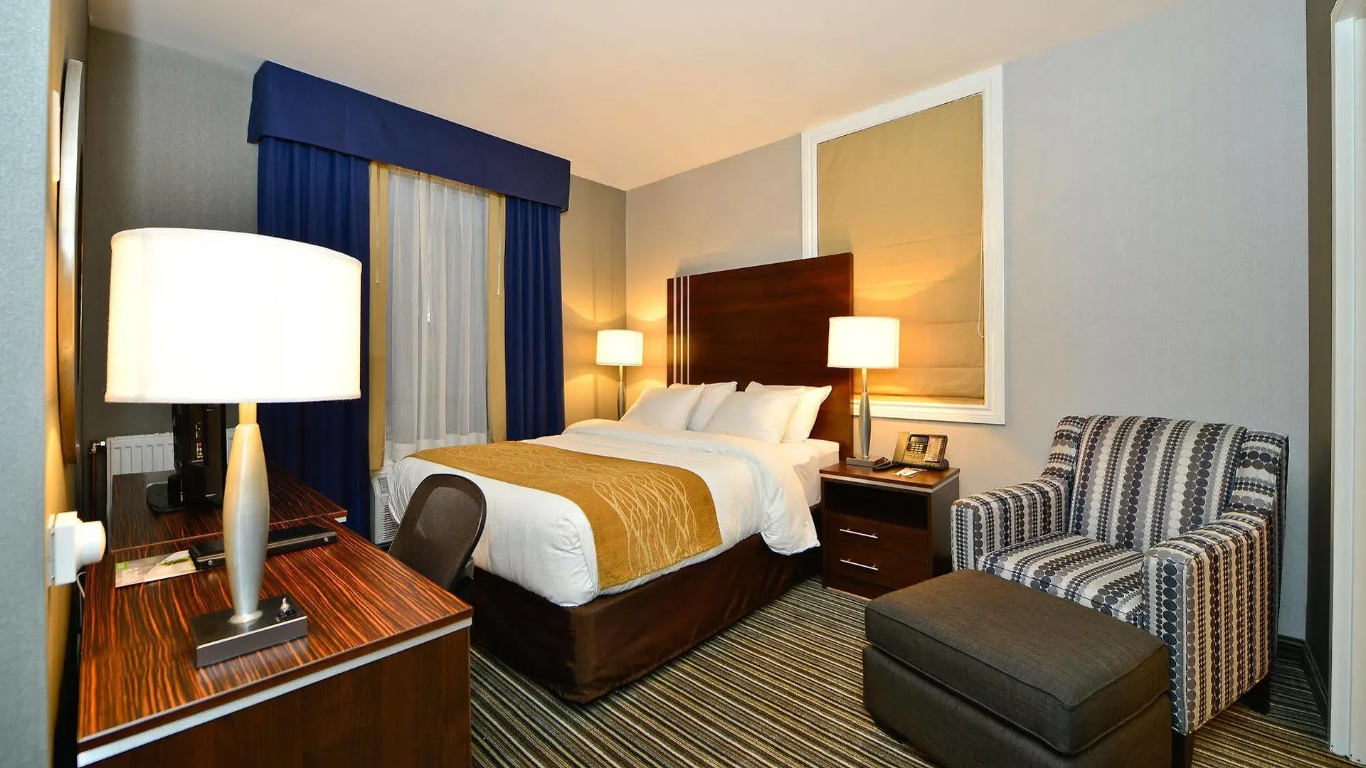Comfort Inn Toronto City Centre 3*,  Canada